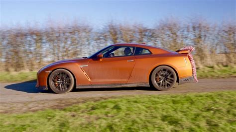 How Not To Drive A Nissan Gt R Top Gear