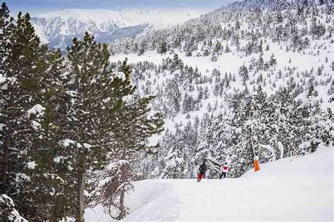 Esquiar En Los Pirineos 3 Estaciones De Esquí Rv Hotels