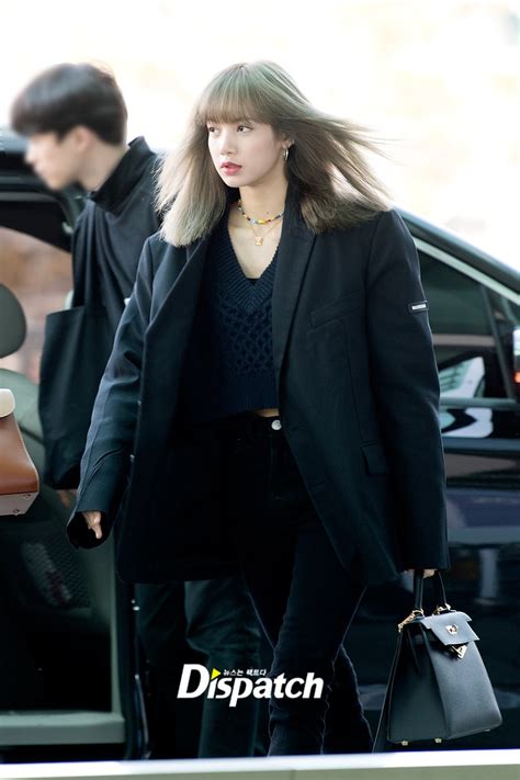 10 Of Blackpink Lisas Most Iconic Airport Outfits Koreaboo