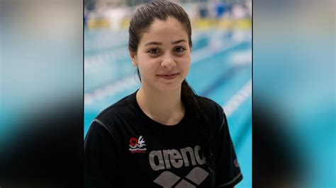 Olympic Refugee Swimmer Yusra Mardini Has Extraordinary Story Oneindia News Youtube