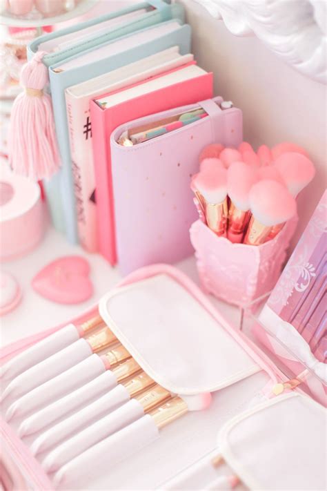 How To Make Your Workspace Girly Jadore Lexie Couture Girly Pink