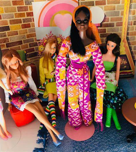 Mod Barbie And Other 70s Dolls Sharing The Love Of Mod Barbies Barbie
