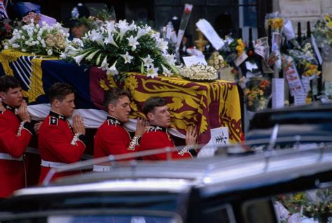 20 Years On Remembering Diana The Peoples Princess Huffpost News