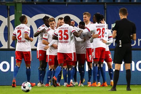 2 Bundesliga Hamburger Sv Schlägt Auf 3 0 Und Stellt Neuen Rekord Auf