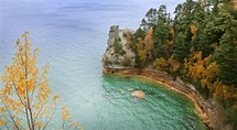 Pictured Rocks National Lakeshore in Michigan US State Nature 5K ...