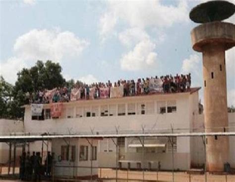 Tragedia En La Cárcel De Sabaneta Zulia Enero De 1994 Radio Rescate