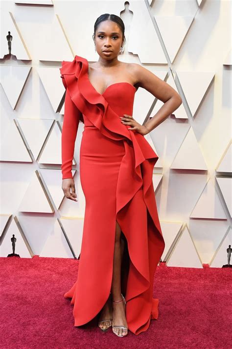 See All The Looks From The 2019 Oscars Red Carpet Celebrity Dresses