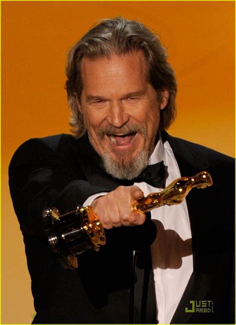 Jeff Bridges Wins Best Actor Oscar Photo 2433075 2010 Oscars Jeff Bridges Pictures Just Jared