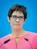 Neue Generalsekretärin: Kramp-Karrenbauer sorgt für Erleichterung in ...