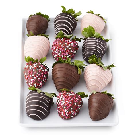 Valentines Day Dipped Strawberries 12 Ct Hickory Farms