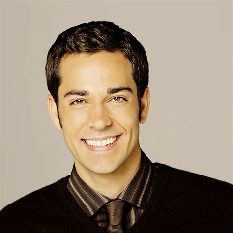 Zachary Levi Nerd Hq And Thor The Dark World Hot Actors Actors And Actresses Hottest Celebrities
