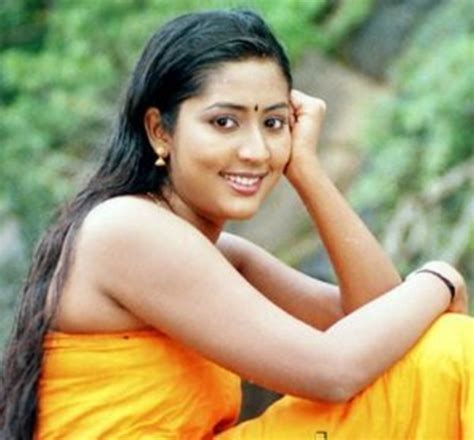 Kavya Madhavan Sexy Pics Mallu Actress Navya Nair Biggest Boob Show From
