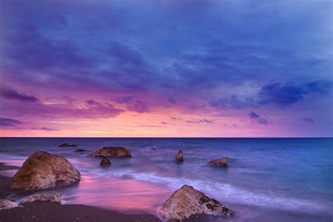 16 Stunning Long Exposure Seascape Photographs That Will Uplift Your