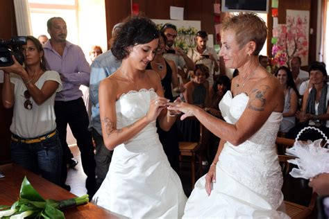 Free Gay Marriage Ceremonies Being Offered By City Of West Hollywood Video Huffpost