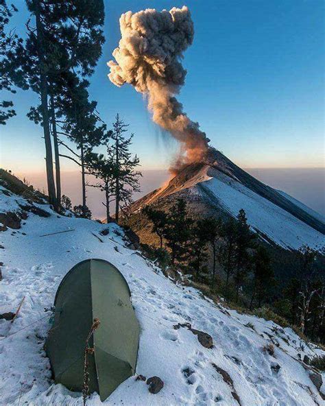 Vivir de cara a Dios Espectáculo sobre el volcán de Fuego y de Acatenango
