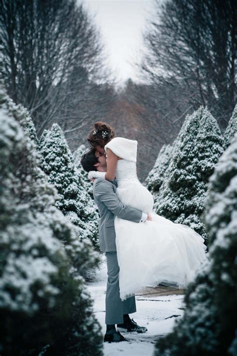 Pin By Ryan Moore On Photographers And Videographers Winter Wedding