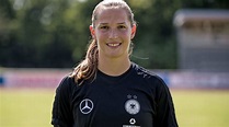 Laura Benkarth :: Tor :: Team :: Frauen-Nationalmannschaft :: Frauen ...