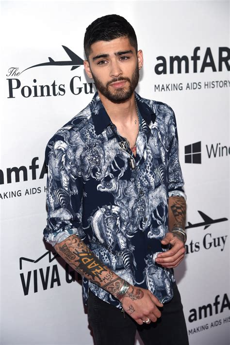 Zayn Malik’s Rose Tattoo Might Be A Symbol For His Break Up With Gigi Hadid Vogue Australia