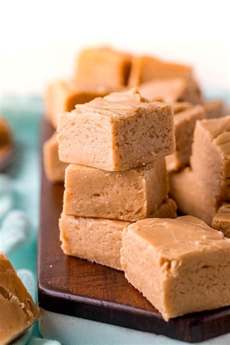 this easy peanut butter fudge is a simple recipe to make and is the perfect balanc… peanut