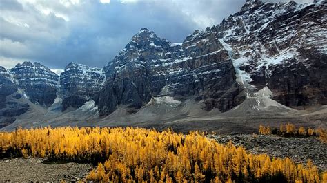 Valley Of The Ten Peaks In Autumn These Are The Mountains You See From
