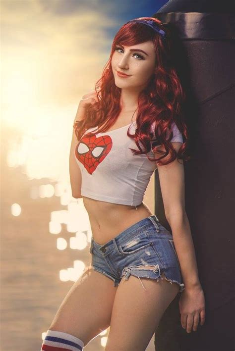 Cosplayer Luxlo As Mary Jane Comics And Memes
