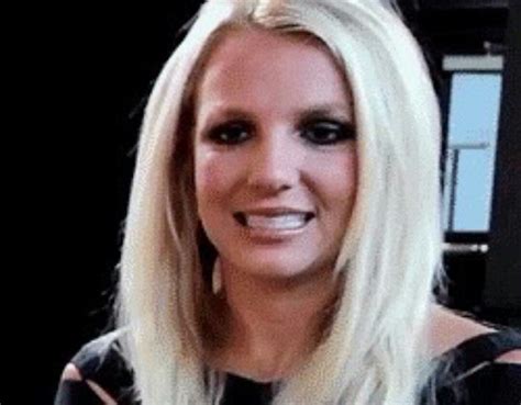 Pin By On Britney Spears Gif Britney Spears