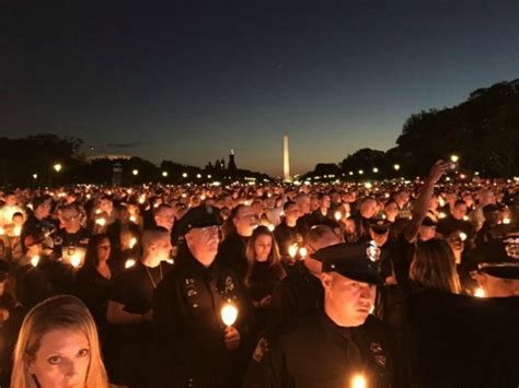 Thousands Gather On National Mall To Honor Fallen Police Officers