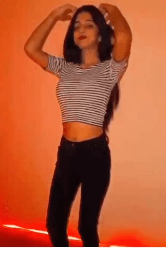 Mera Dil Ye Pukare Aaja Viral Girl Ayesha Aka Manos Bold Dance Video