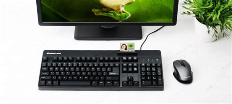 Iogear Gkbsr202taa 104 Key Keyboard W Built In Common Access Card