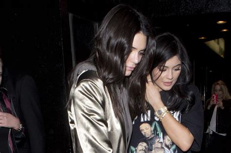 Kendall Jenner Cried A Lot At School Over Kylie Having More Friends