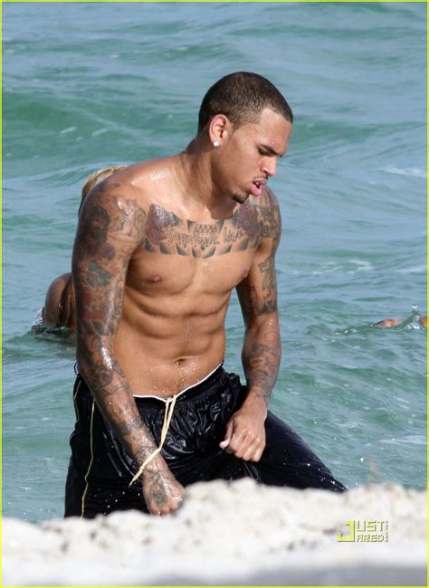 Chris Brown Shirtless Miami Beach Bum Photo Chris Brown