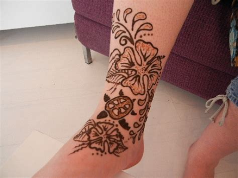 Henna Tattoos Page 2