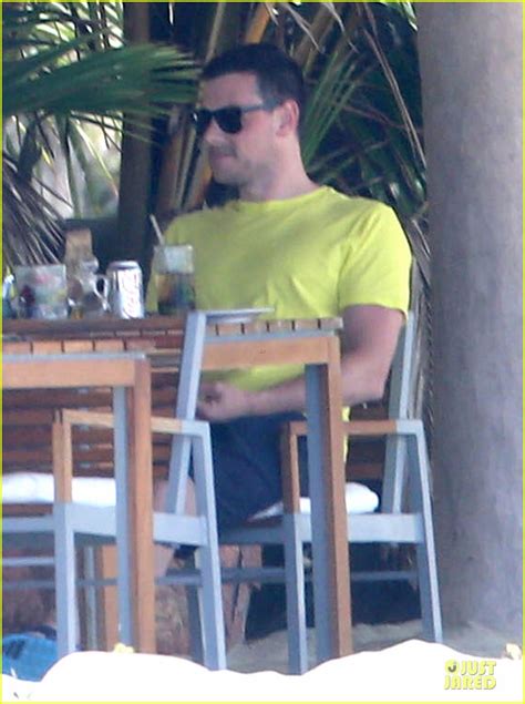 Lea Michele And Cory Monteith Beach Lunch In Mexico Photo 2866190