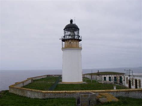 Categorycopinsay Lighthouse Wikimedia Commons Lighthouse Scotland