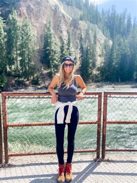 The Best Womens Hiking Outfits For Summer Life On Case Lane