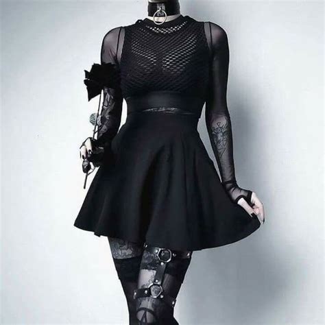 Pin By Aiko Gómez On Vestimenta Edgy Outfits Gothic Fashion