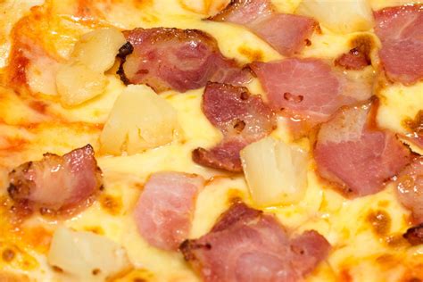 Heres Why You Need To Precook Bacon For Pizza