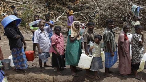 श्रीलंका में भुखमरी की नौबत देश छोड़ भारत आ रहे लोग Sri Lanka