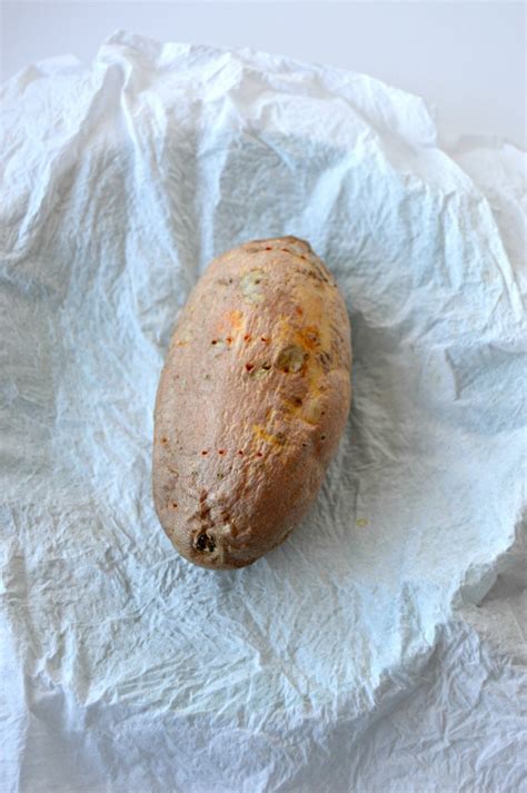 The perfect baked potato is just a few simple steps away. Microwave Plastic Wrap Baked Potato - BestMicrowave