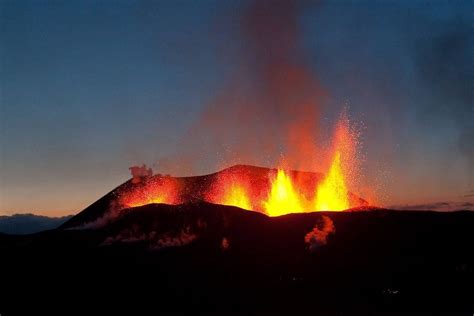 Everything You Need To Know About The 2010 Eyjafjallajökull Eruption In