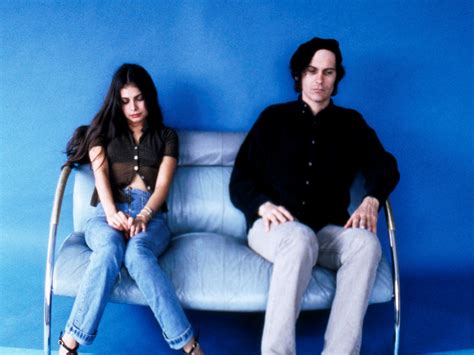 Mazzy Star Return With First Album In 17 Years