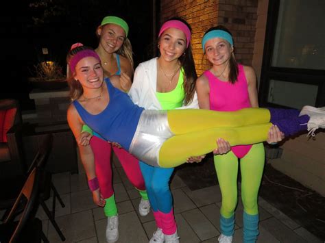 4 Person Halloween Costume In 2021 4 Person Halloween Costumes Cute