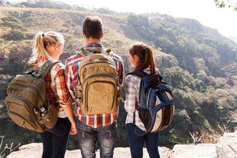 Top 10 Tips For Travelling With Friends © Letsgoholidaymy