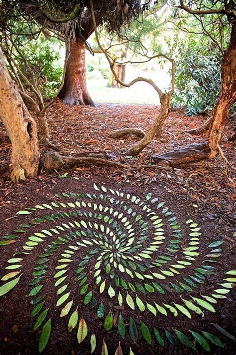 Land Art By James Brunt Nature Crafts In 2019 Ephemeral Art