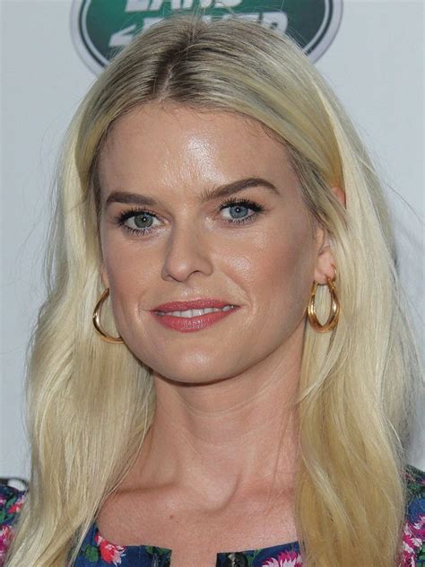 Alice Eve Hot Pictures Will Make You Crazy