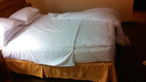 Twin Bottom Sheet Used On Queen Beds Crossways Exposed Mattress