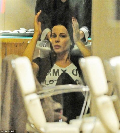 Kate Beckinsale Is Pampered At A Beauty Salon With Her Mum By Her Side
