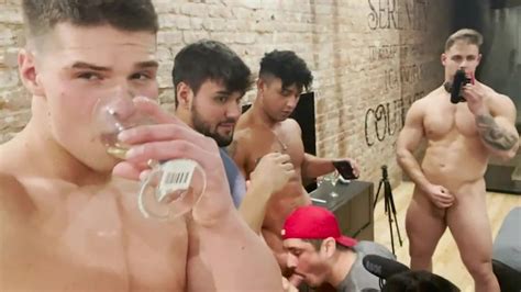 Servicing A Group Of Guys Dicks Malik Delgaty Matt Luscious