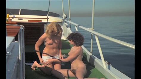 Naked Kelly Nichols In Sexboat