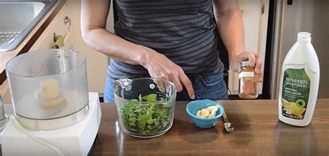 For garden pest control to be effective is very important to be thorough in the cleansing of plants, because they will be greatly affected by the attacks of insects, and should be. How To Make A Homemade Natural Pest Repellent That's Safe ...